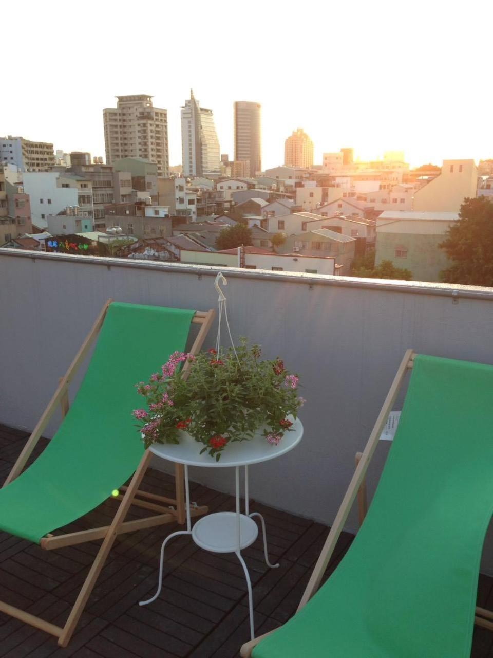 Loft18 Hostel Тайнань Екстер'єр фото